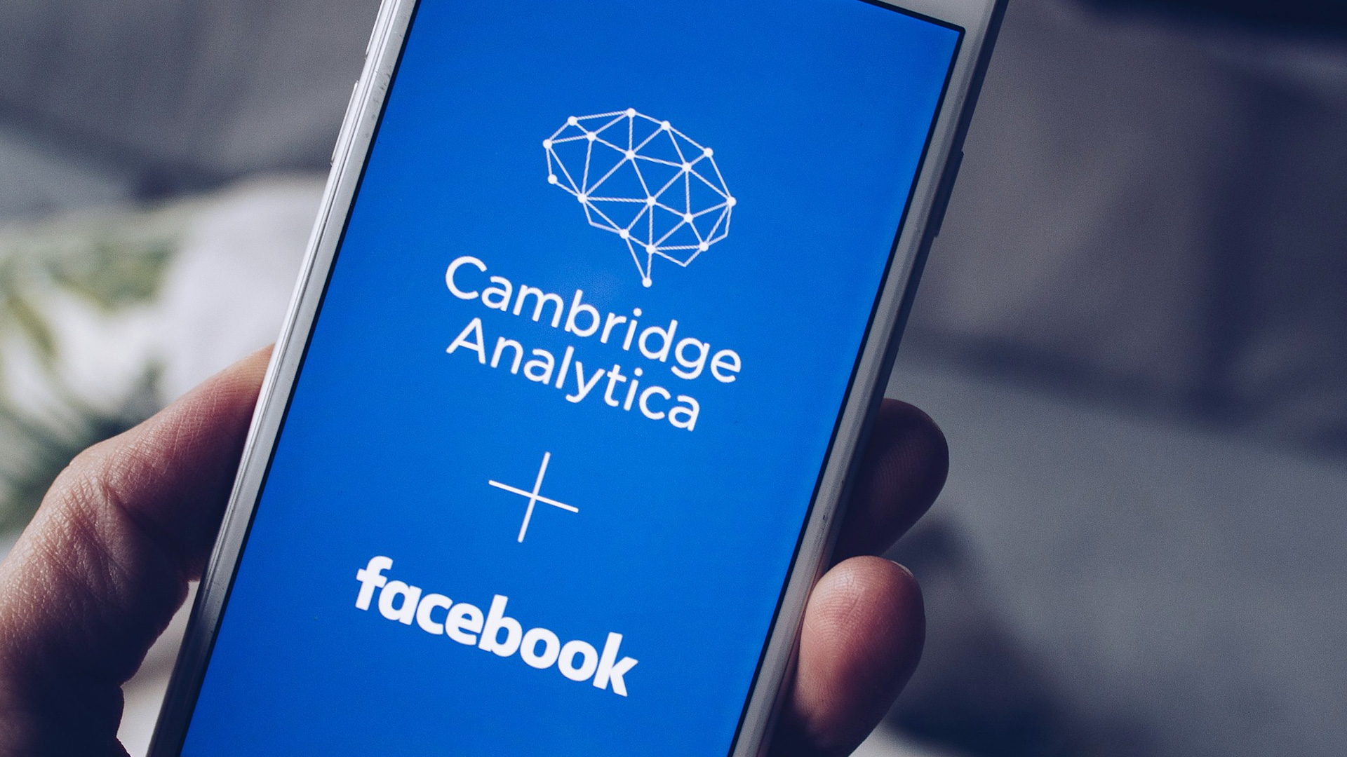 Il caso Facebook-Cambridge Analytica: cosa diavolo sta accadendo?